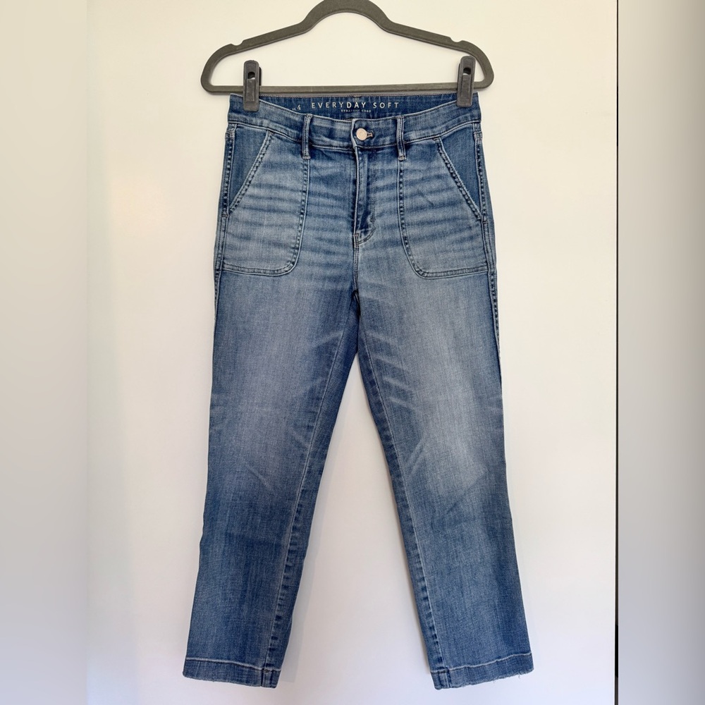 White House Black Market Soft Straight Crop Jeans | Size 4